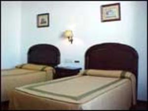 Hotel Bronces 4*